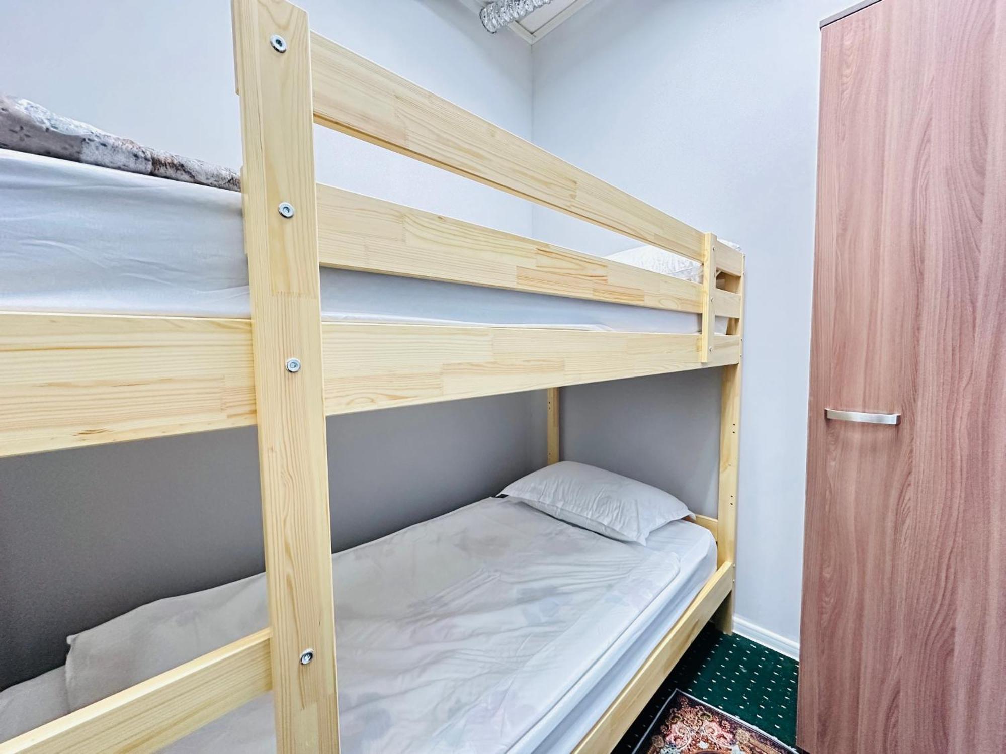 Center Capsule Hotel Almatı Dış mekan fotoğraf