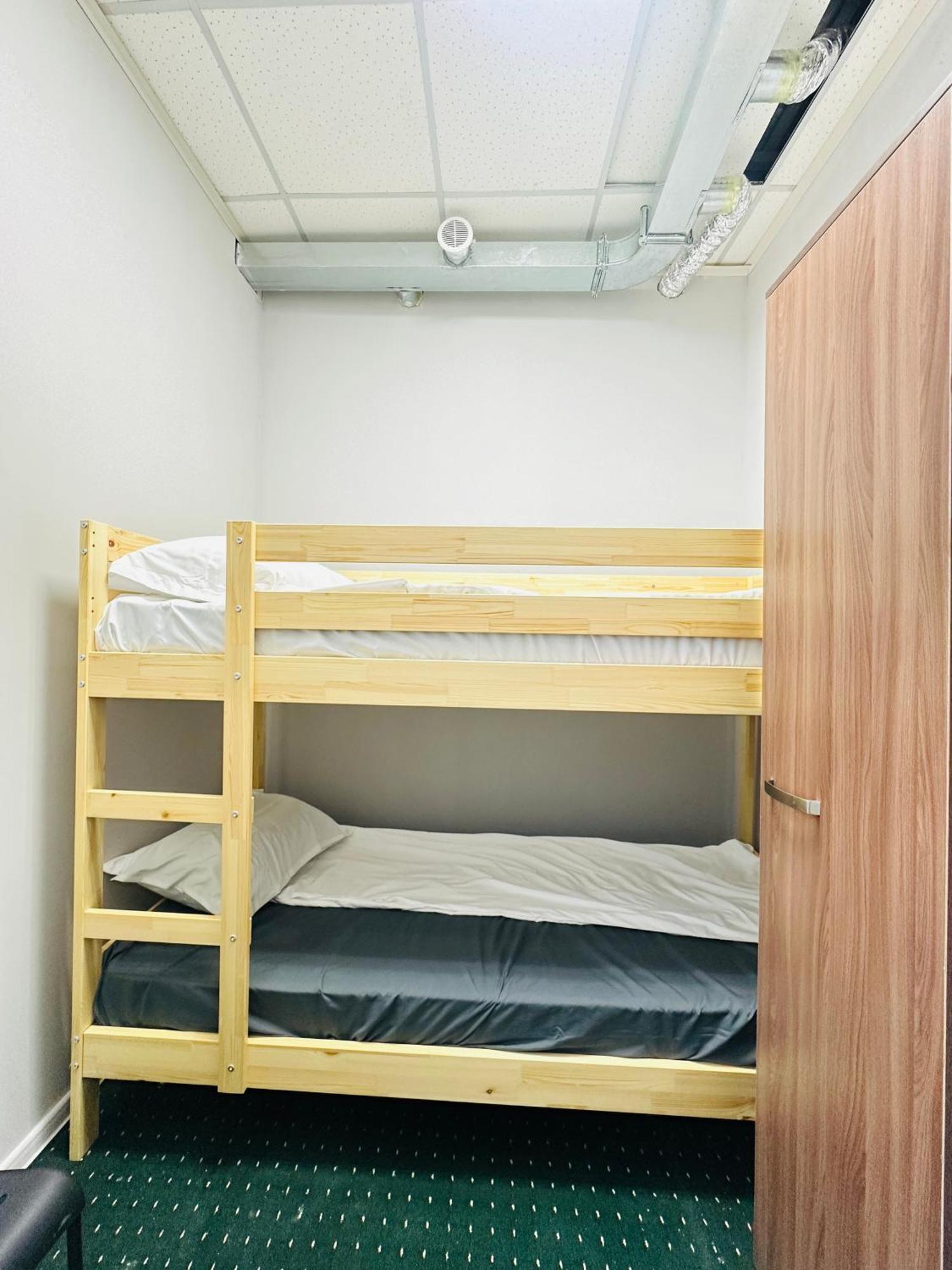 Center Capsule Hotel Almatı Dış mekan fotoğraf