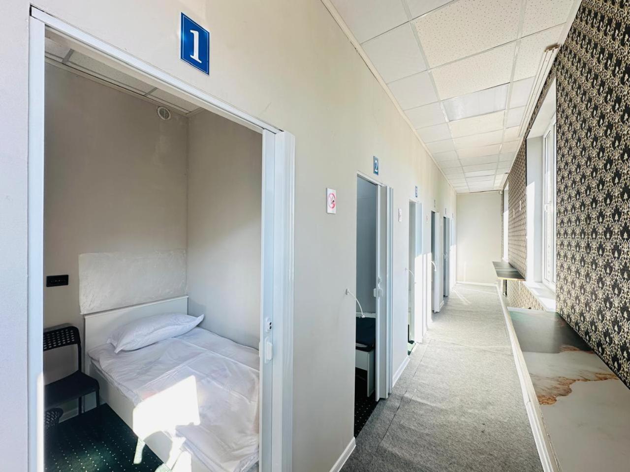 Center Capsule Hotel Almatı Dış mekan fotoğraf